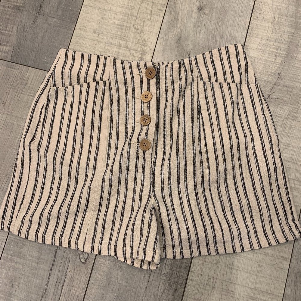 Maurice's  shorts size 10
